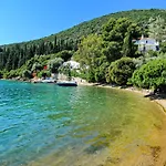 Korakias Skorpidi Apartman *